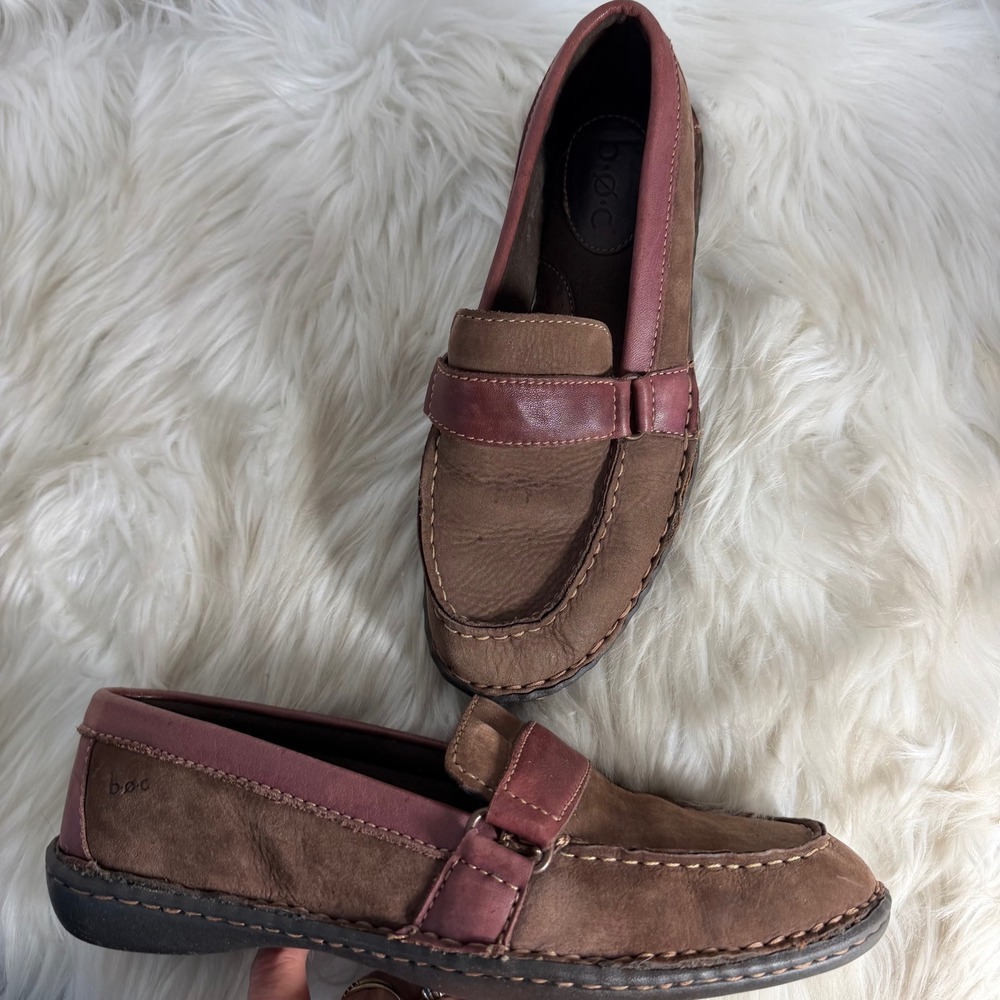 B.O.C. Born Concept Brown Leather Moc Toe Loafers Burgundy Trim BC6051 Size 8.5